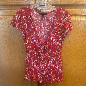 Forever21 Floral Red Women's Romper Size Small. The Romper says it's a Medium